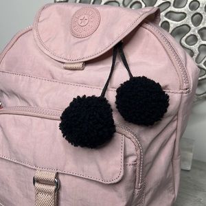 🎀 Pom bag charm key ring